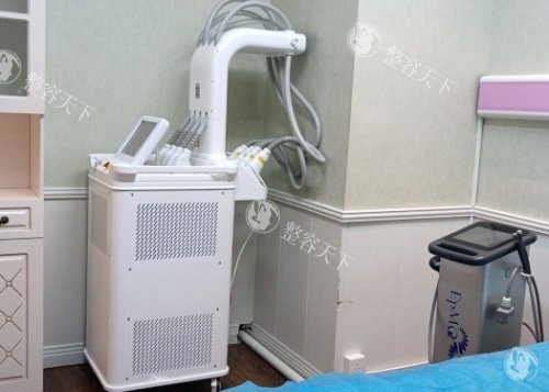 成都恒博天姿整形文科鼻整形2-5万、眼鼻综合3-5万左右，审美特点及手术实例参考