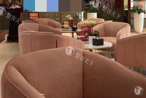 北京艺星整形医院价格表2025新版，眼整形8800元起/硅胶隆鼻8000元起/假体隆胸18800元起