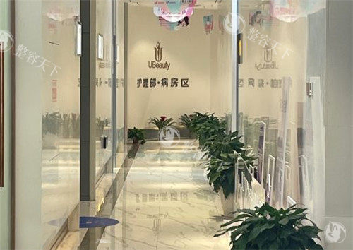 荆州华美整形医院价格表：2025双眼皮3000元起/隆鼻6800元起/隆胸19800元起/吸脂6800元起