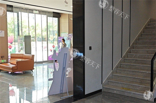赣州亚韩医疗美容收费标准揭秘！双眼皮2999元起、隆鼻5800元起、皮肤美白1680元起！