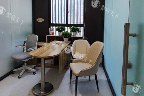 重庆松山整形隆鼻技术如何？医生经验充足、术后结果自然值得选！