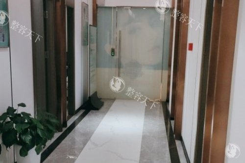 合肥智善美可以隆胸吗？当然可以，揭秘医院隆胸技术特色、价格及整友真实评价