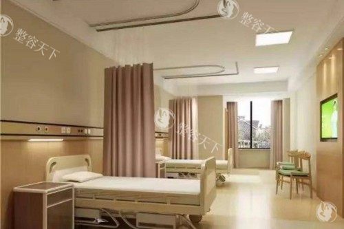 成都东篱整形医院价格表查询，双眼皮3600元起/乳房下垂矫正29800元起/大腿环吸12770元起！