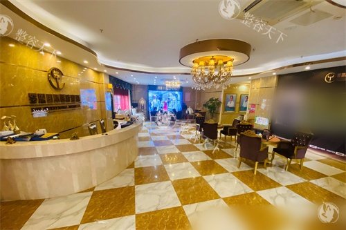 东莞罗恩医疗美容2025年收费标准更新：眼综合4800+鼻综合6800+丰胸16800+点击了解！