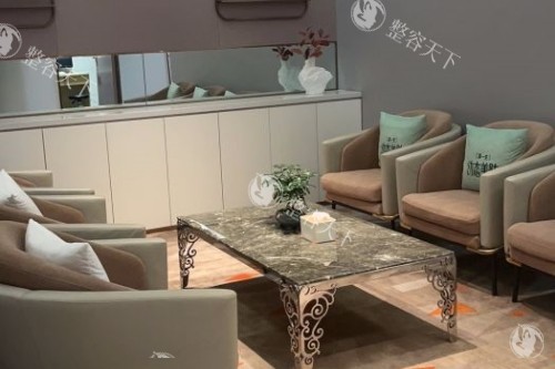西安高一生整形医院价格表更新，含双眼皮/隆鼻/隆胸/吸脂等费用！