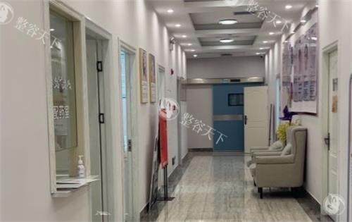 广州医选医疗美容2025年收费公开，眼综合3800+隆鼻6580+假体隆胸8800+都划算！