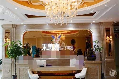 北京隆胸手术哪家医院好？避开套路机构，推荐 5 家假体隆胸 / 自体脂肪隆胸标杆医院给你