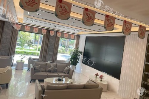 梅州曙光整形2025年收费标准公开，双眼皮3280+隆鼻9800+丰胸19800+点击了解！