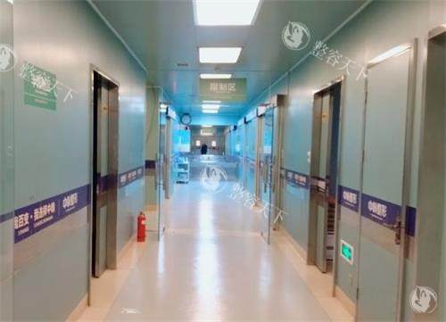 武汉中翰整形美容医院收费标准：包含了眼|鼻|胸|脂肪|磨骨|正颌|私密等项目！