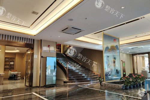 深圳九州植发医院怎么样？位于宝安南路2018号，植发3280元起|医生靠谱|成活率高！