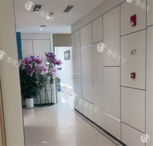 杭州颜星晶致医美收费贵吗？局部微调5000+/幼态脸2W+/面部抗衰6000+不算贵！