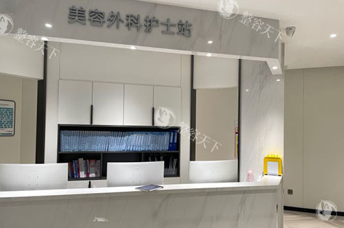 海口瑞韩医学美容2025年收费更新：双眼皮2000+隆鼻4000+吸脂3800+都不贵！