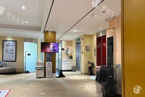 长沙艺星整形价格表查看，双眼皮3000起/隆鼻12800起/丰胸15800元起！