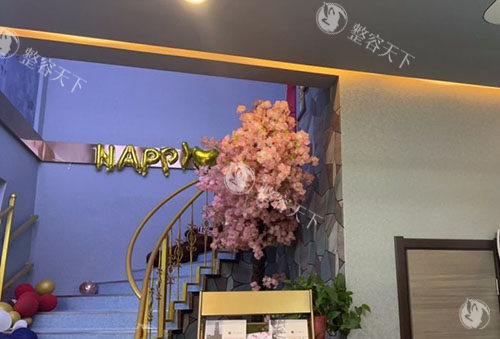 保定驭颜医疗美容收费标准公开，眼综合18800+吸脂12800+脂肪填充15800+都不贵！
