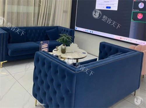 重庆郑荃丽格做注射抗衰怎么样​？出色的医生团队、丰富优质的产品、娴熟的注射技术