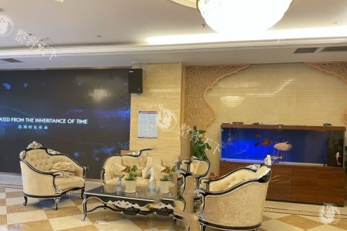 乌鲁木齐华美丰胸怎么样？多少钱？黄院长内窥镜丰胸拿手，收费8800-10w+之间！