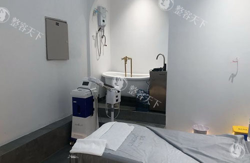 廊坊零皙医疗美容眼鼻整形收费公开，双眼皮3000+隆鼻6800+在当地口碑好！