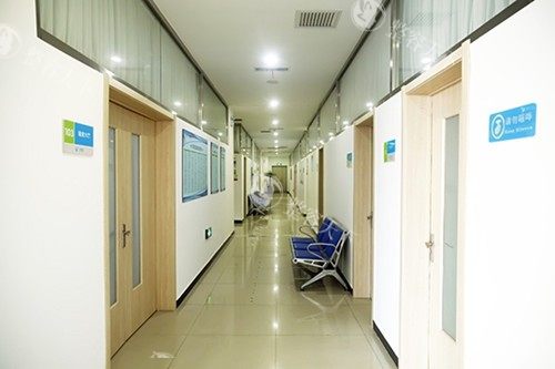 廊坊艾美医疗美容收费价格表公开，双眼皮2000+隆鼻5000+丰胸8000+都不贵！