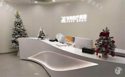 广州军美整形邹吉平怎么样？是一位实力不容小觑的医生！擅长吸脂/隆胸脂肪填充等、评价好！