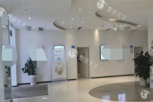 成都中医大银海整形馒化脸修复技术靠谱吗？真实点评告诉你