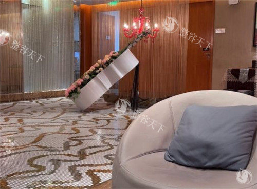 上海艺星整形医院特色项目大揭秘：从面部到形体塑造，打造专属美丽方案