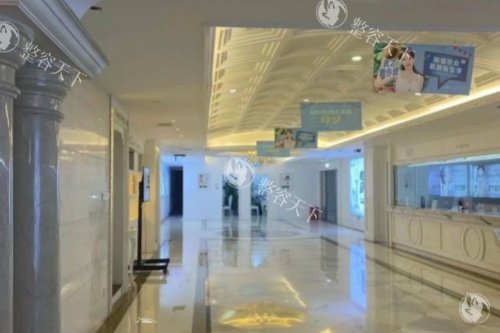 长沙华韩整形2025年收费标准分享，双眼皮2000+隆鼻5000+丰胸8000+都不贵！