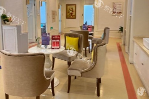 上海仁爱整形玻尿酸面部提升，材料优质手法灵活，创伤小修养时间短，速来！