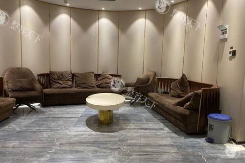 长沙亚韩医学美容费用明细公开， 双眼皮4000+鼻综合12000+丰胸18000+点击了解！