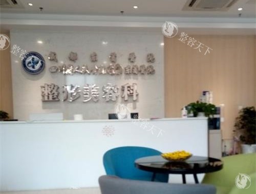 成都东篱整形医院做鼻子怎么样？主打自然妈生鼻，半肋鼻综合3.8-6.5万，术后透光率＜5%
