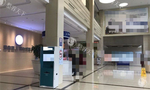 成都东篱整形医院李竞医生技术如何？12年专注鼻整形，‘悬浮鼻尖’技术可靠，自然款病例满意度96%+