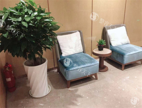 保定蓝山医疗美容医院好不好靠谱吗，正规靠谱开展整形项目齐全医生技术出色！