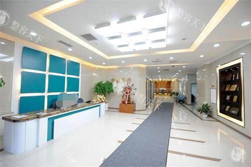 长春中妍整形医院电话号码0431-89538***，可在线询问+预约挂号！