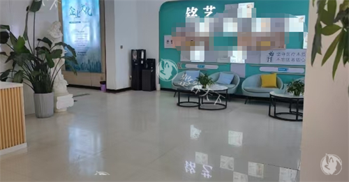 郑州铭艺整形价格表查看，双眼皮2980元起/隆鼻8999元起/假体隆胸16210元起！