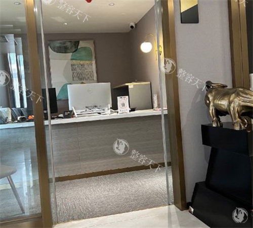 昆明吴氏嘉美隆鼻结果咋样？价格合理吗？服务贴心吗？看完你就懂！