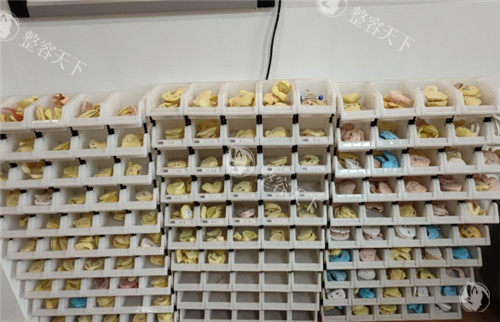 重庆松山整形价格2025公布：全切双眼皮8800元起、假体隆鼻12800元起、面部吸脂9800元起