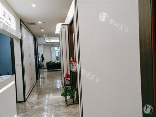 北京加减美面部提升实力揭秘！小切口手术修养时间短，实例见证成效显著