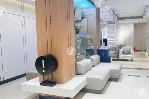 沈阳名流整形2025价格表来袭：双眼皮2400元起、隆鼻8180元起、隆胸16800元起