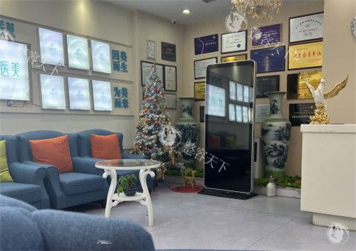 沈阳元辰整形医院价格表2025一览，双眼皮3000元起、隆鼻5000元起、隆胸10000元起、吸脂8000元起