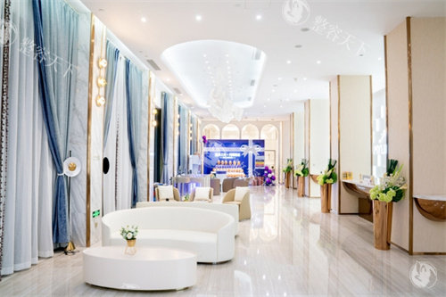 深圳哪里可以打少女针?美莱/艺星/阳光等正规医美机构，认准官网认证医师