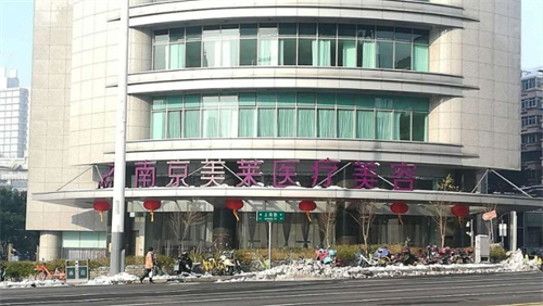 南京美莱整形隆胸是医院特色项目，夏建军院长隆胸以及胸部修复技术出色