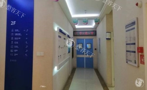 成都大麦微针植发医院手术门口示意图