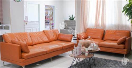 深圳港龙妇产医院沙发区