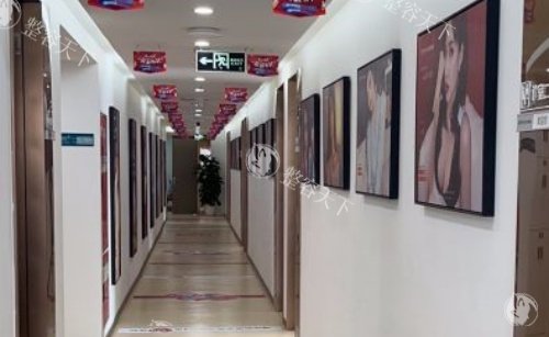 成都西区整形医院走廊示意图