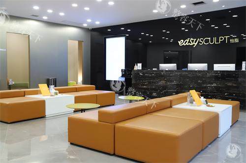 成都怡脂大腿吸脂靠谱吗？动态定位技术，皮肤平整，全周期服务让人放心