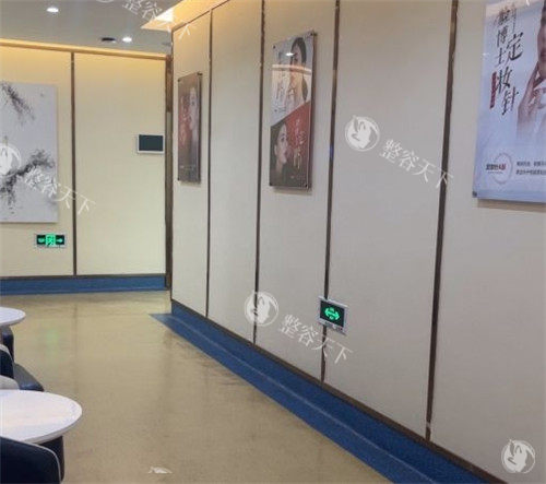 厦门脸博士医疗美容医院走廊环境图片