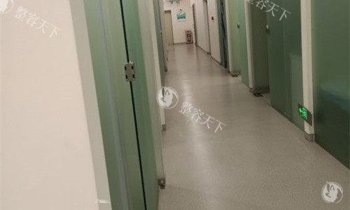 广州军美整形走廊图