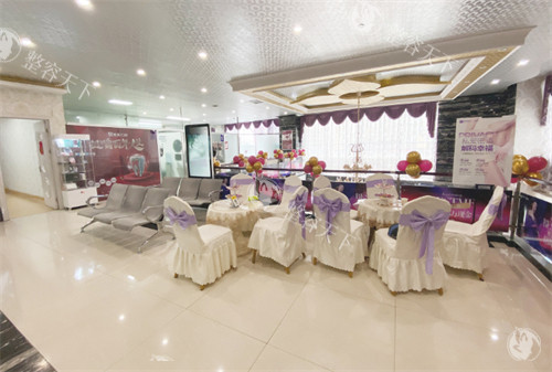 昆明博美友好医疗美容门诊部休息一角