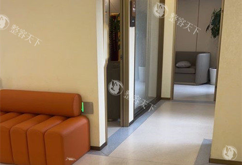 南京韩辰整形内部过道环境