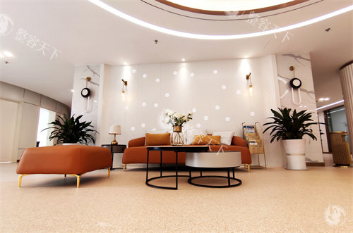 徐州医科汇美美容医院等待区