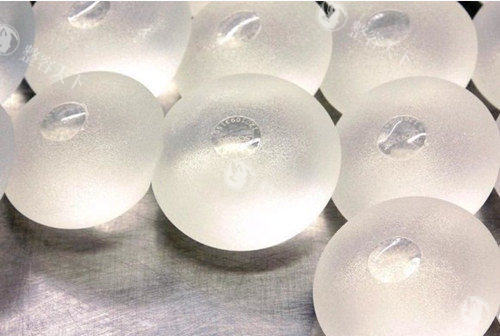 隆胸假体展示图片